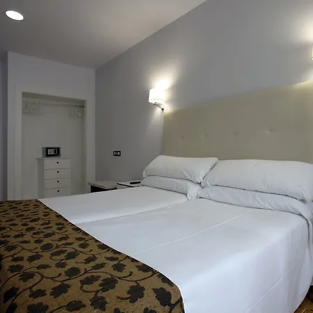 Casual Gurea Gasthof